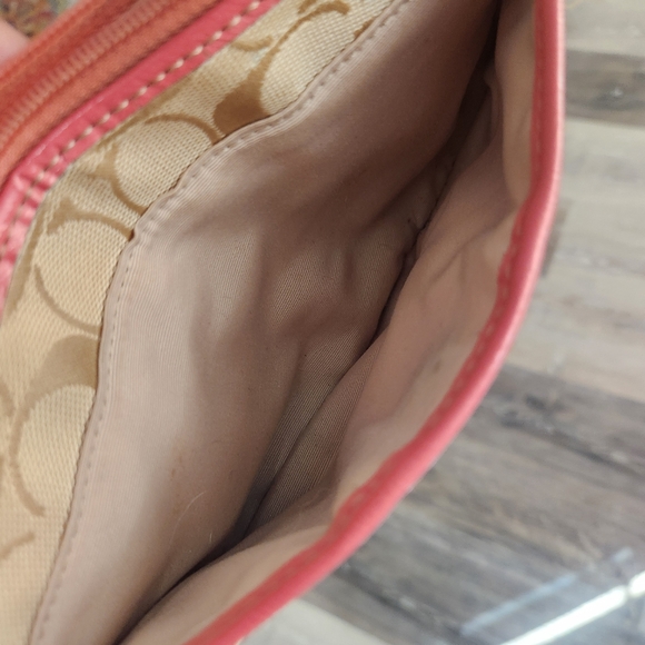 Coach signature small purse - Picture 6 of 6